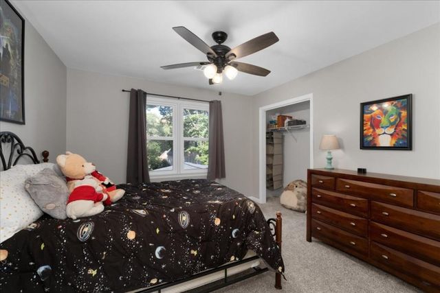 5654 Brookstone NW Drive, Acworth, GA 30101