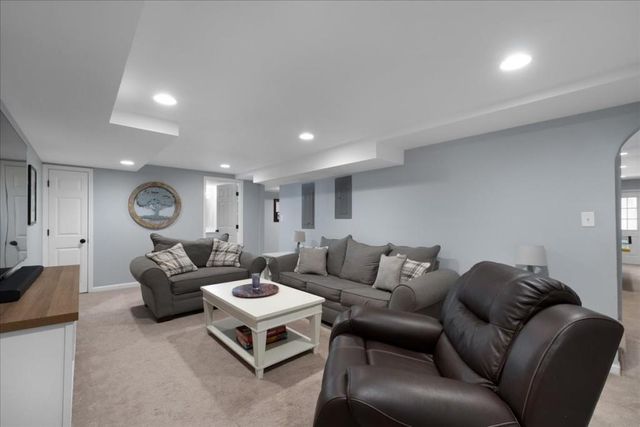 5654 Brookstone NW Drive, Acworth, GA 30101
