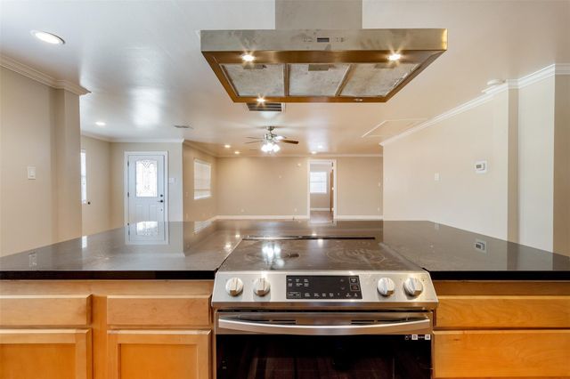 2098 Harland Drive, Houston, TX 77055