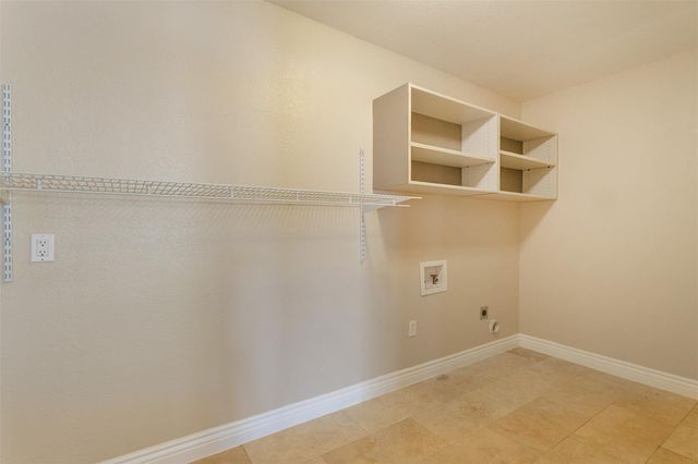 2098 Harland Drive, Houston, TX 77055