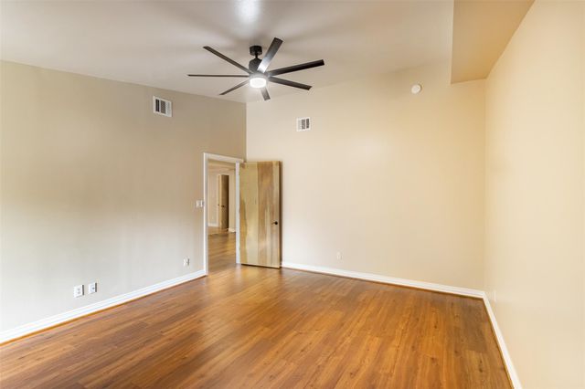 2098 Harland Drive, Houston, TX 77055