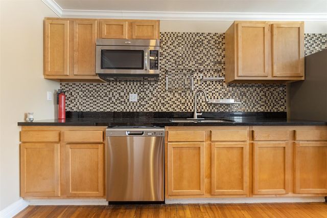 2098 Harland Drive, Houston, TX 77055