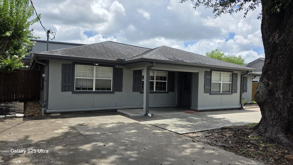 2098 Harland Drive, Houston, TX 77055