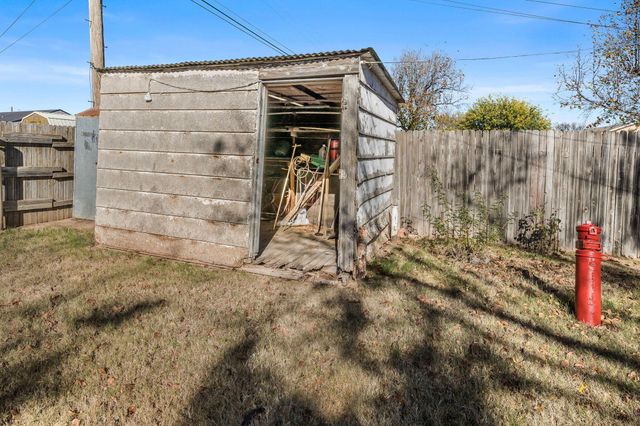 2133 HAMILTON Street, Pampa, TX 79065