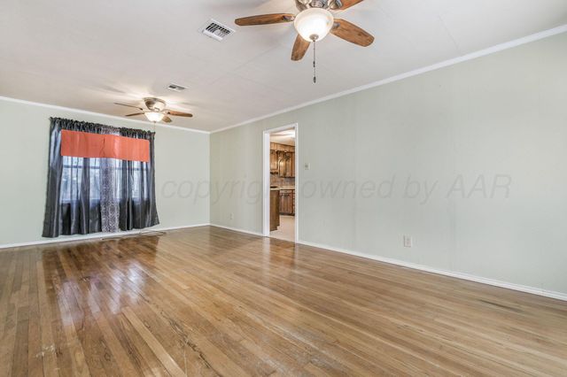 2133 HAMILTON Street, Pampa, TX 79065