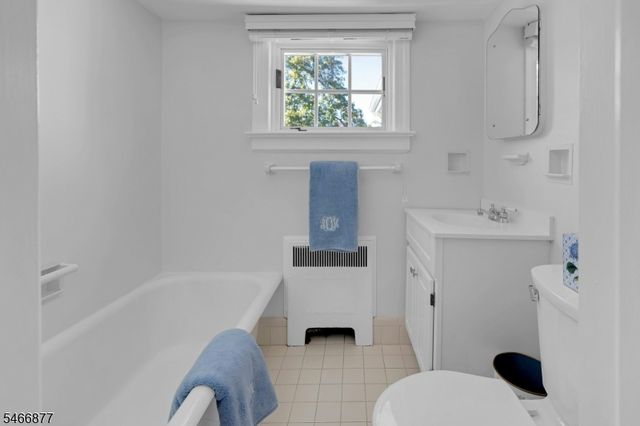 34 Bedford Rd, Summit City, NJ 07901