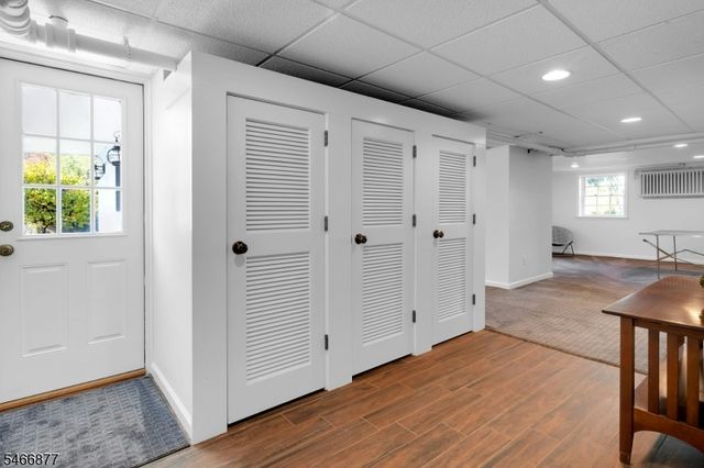 34 Bedford Rd, Summit City, NJ 07901