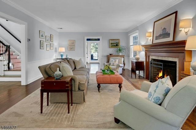 34 Bedford Rd, Summit City, NJ 07901