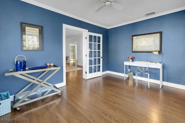34 Bedford Rd, Summit City, NJ 07901