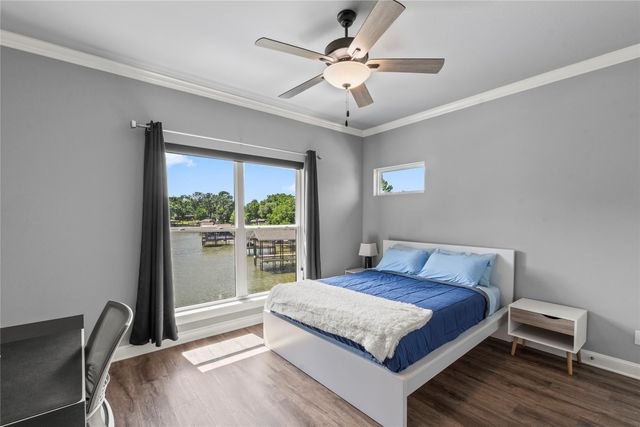 118 Marina Drive, Gun Barrel City, TX 75156