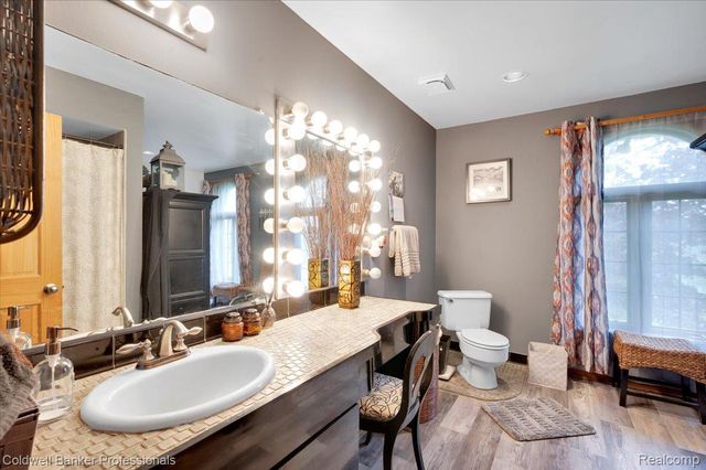 3305 Ludwig Road, Oxford Charter Township, MI 48371