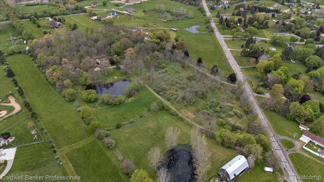 3305 Ludwig Road, Oxford Charter Township, MI 48371