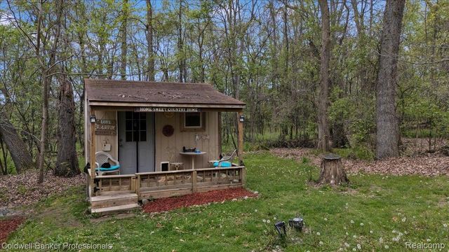 3305 Ludwig Road, Oxford Charter Township, MI 48371