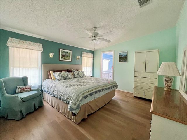 51 PINDO PALM STREET E, Largo, FL 33770