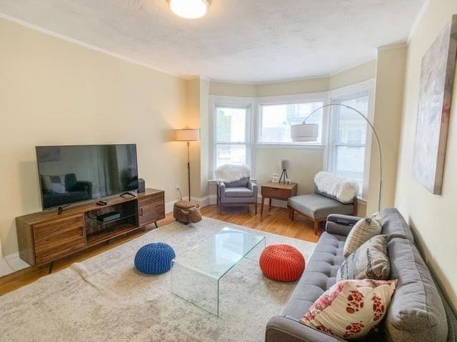 50 Gardner St 2, Boston, MA 02134