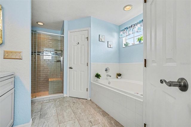 628 SIERRA CIRCLE, Davenport, FL 33837