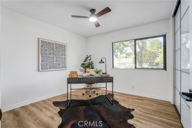 8400 Chimineas Avenue, Northridge (los Angeles), CA 91325