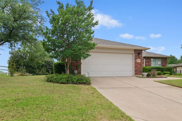 10108 Serene Court, Denton, TX 76207