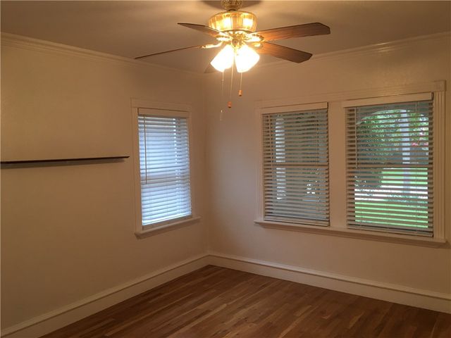 6163 Velasco Avenue, Dallas, TX 75214