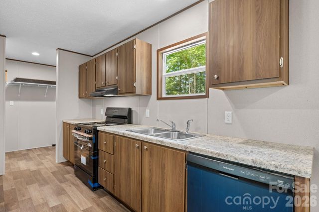 1331 Maiden Wood Circle, Maiden, NC 28650