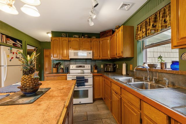 30 Carlton Hill Road, Colebrook, NH 03576