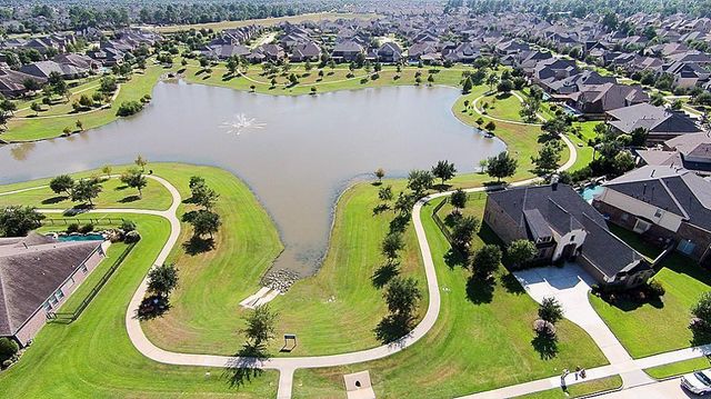 9722 Blue Cruls Way, Spring, TX 77379