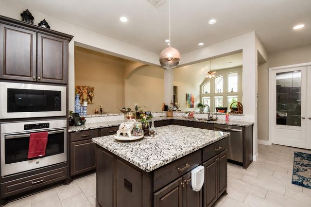 3209 Iris Trail Lane, Pearland, TX 77584