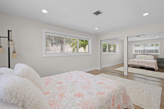 2602 SW 8th Street, Boynton Beach, FL 33435