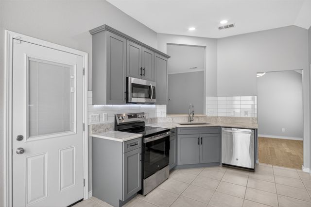 1426 Flamingo Drive, Lewisville, TX 75077