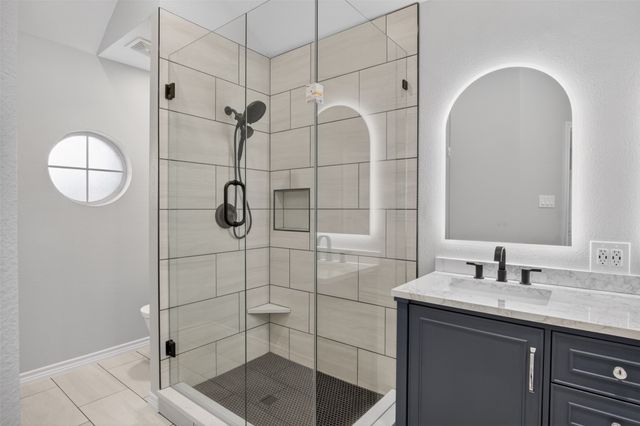 1426 Flamingo Drive, Lewisville, TX 75077