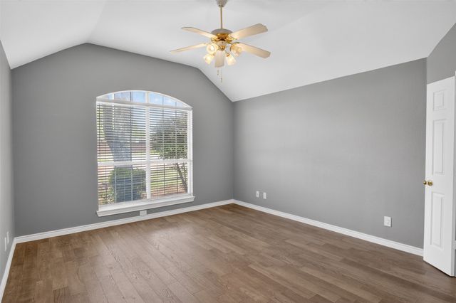 1426 Flamingo Drive, Lewisville, TX 75077