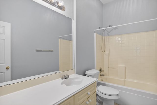 1426 Flamingo Drive, Lewisville, TX 75077