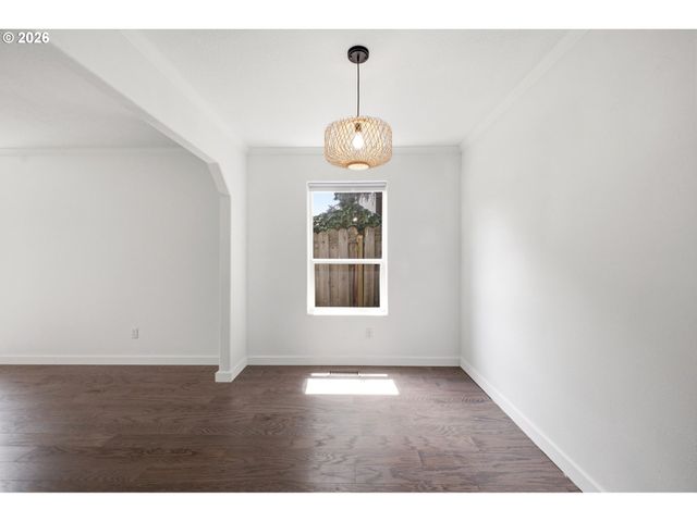 17156 Ne FLANDERS Way, Portland, OR 97230