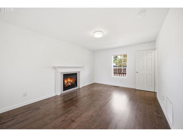 17156 Ne FLANDERS Way, Portland, OR 97230