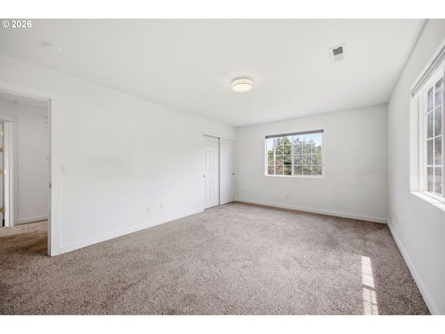 17156 Ne FLANDERS Way, Portland, OR 97230