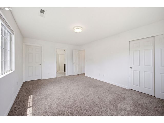 17156 Ne FLANDERS Way, Portland, OR 97230