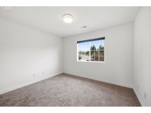 17156 Ne FLANDERS Way, Portland, OR 97230