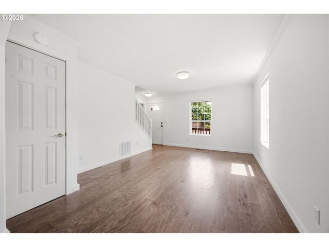 17156 Ne FLANDERS Way, Portland, OR 97230
