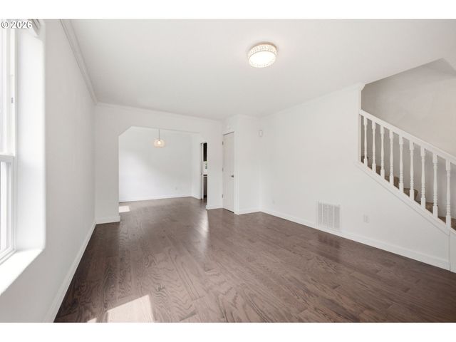 17156 Ne FLANDERS Way, Portland, OR 97230