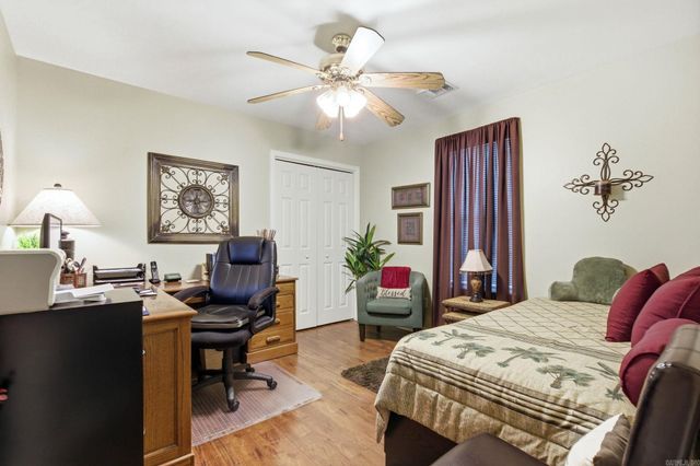 2624 Northshore Drive, Benton, AR 72015