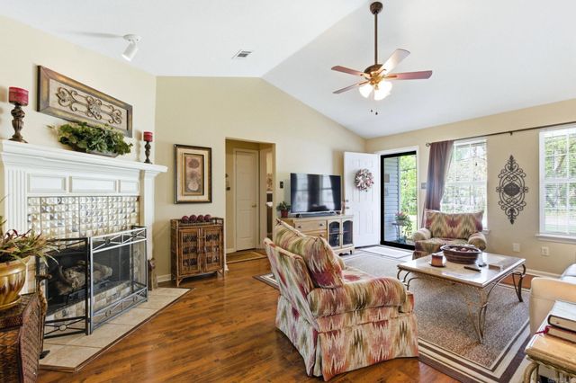 2624 Northshore Drive, Benton, AR 72015