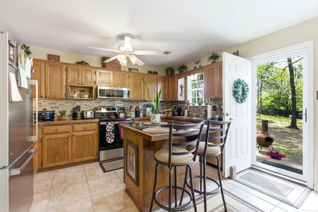 2624 Northshore Drive, Benton, AR 72015