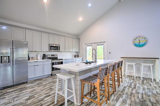 4082 Cardinal Street, Bay Saint Louis, MS 39520