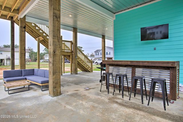 4082 Cardinal Street, Bay Saint Louis, MS 39520