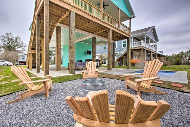 4082 Cardinal Street, Bay Saint Louis, MS 39520