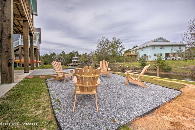 4082 Cardinal Street, Bay Saint Louis, MS 39520