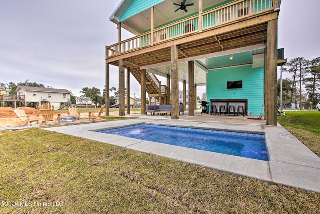 4082 Cardinal Street, Bay Saint Louis, MS 39520
