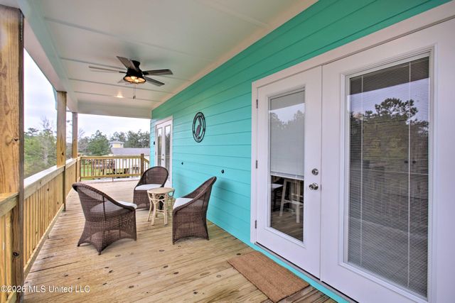 4082 Cardinal Street, Bay Saint Louis, MS 39520