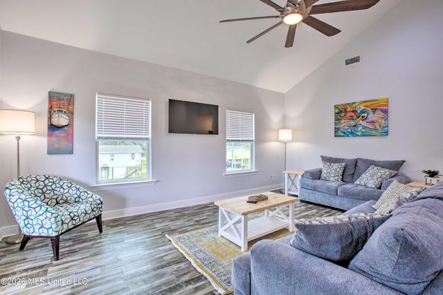 4082 Cardinal Street, Bay Saint Louis, MS 39520