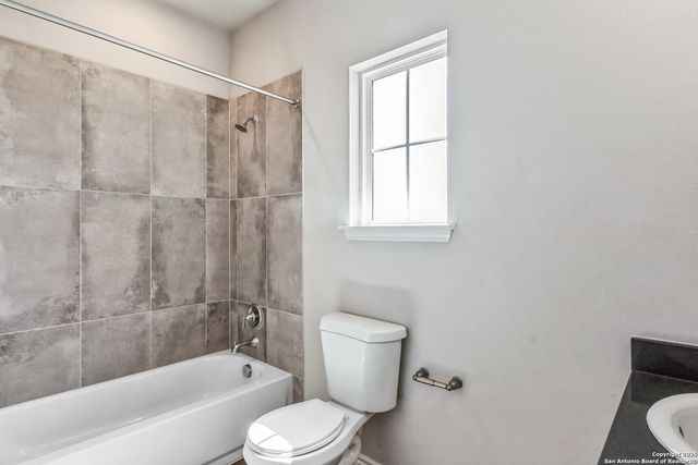 203 Peruna, Marble Falls, TX 78654